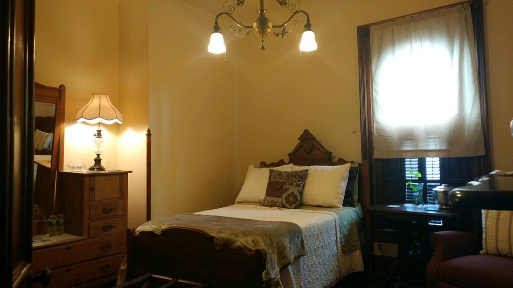 The Mitchell House Bed And Breakfast Circleville Ngoại thất bức ảnh